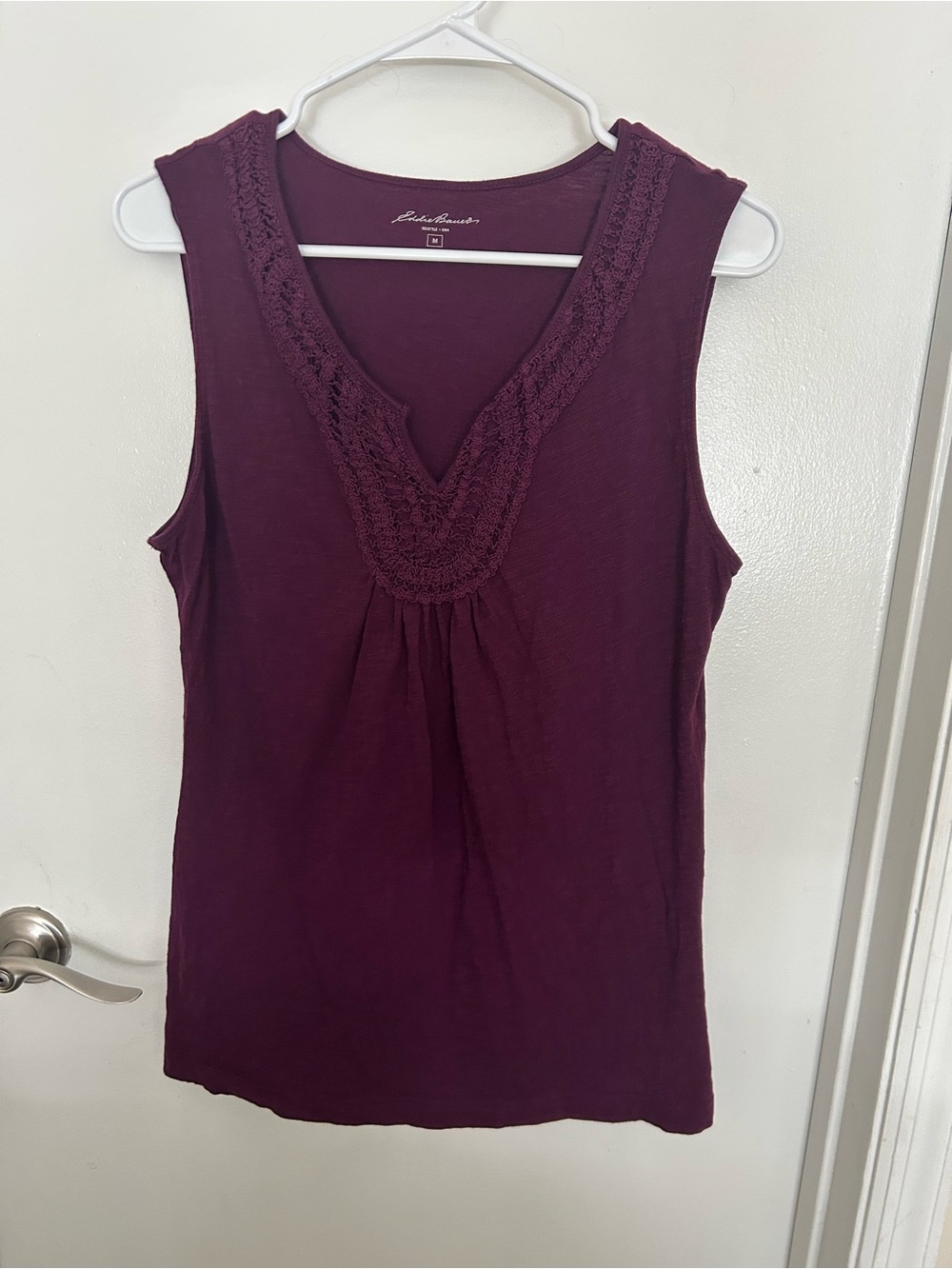 Women's Sleeveless Crochet-Trim Tank Top - Plum